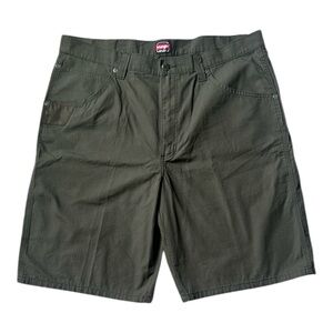 WRANGLER WORKWEAR TECHNICIAN SHORT ARMY GREEN 6 POCKETS SIZE 38 LIKE NEW!